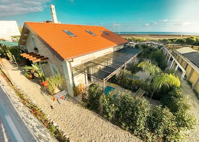 New Agriloft 4 Palms Clima, Giardino E Wi-fi A 50 Mt Dal Mare Bordighera